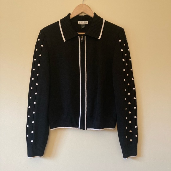 St. John Sweaters - St. John Sport black white full zip wool blend knit in USA cardigan